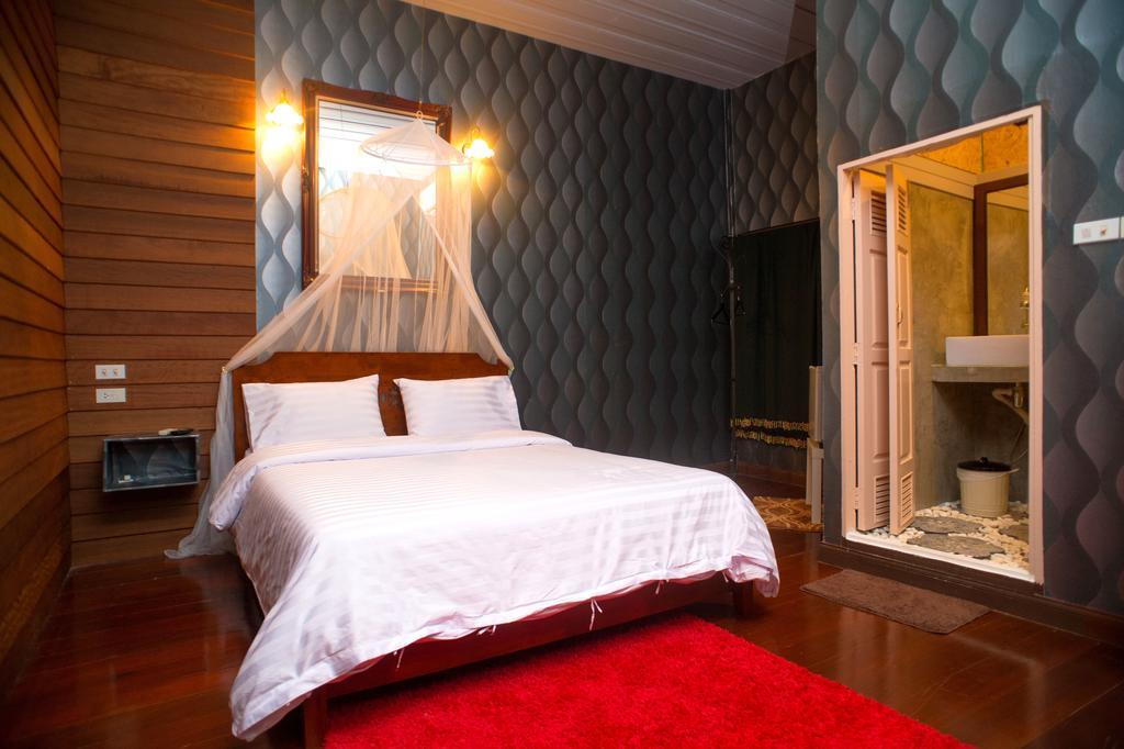 Tamajun Hotel Chanthaburi Room photo